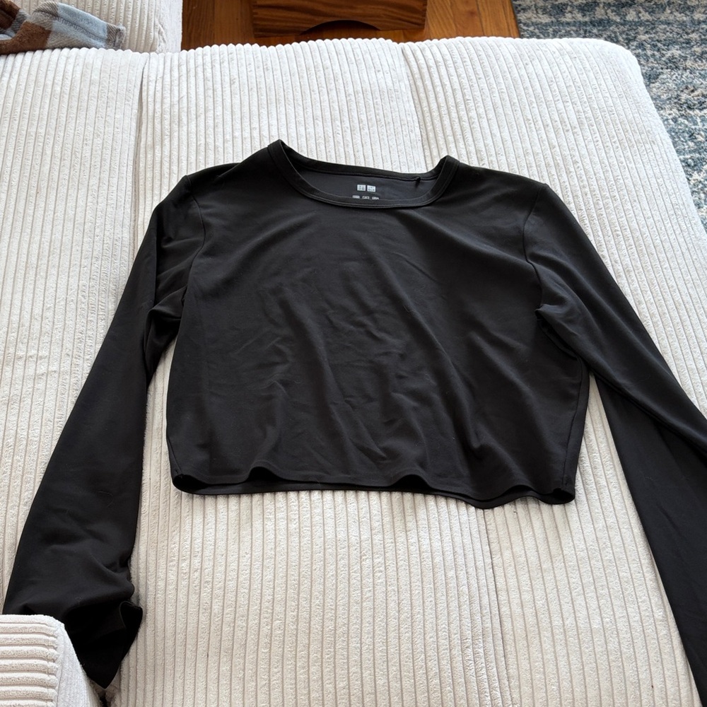 Uniqlo Cropped Long Sleeve Shirt